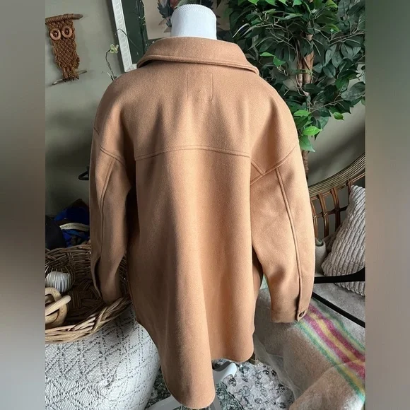 Avec Les Filles Shacket - Picture 5 of 10